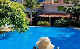 Villa Megna - Green Paradise B&B